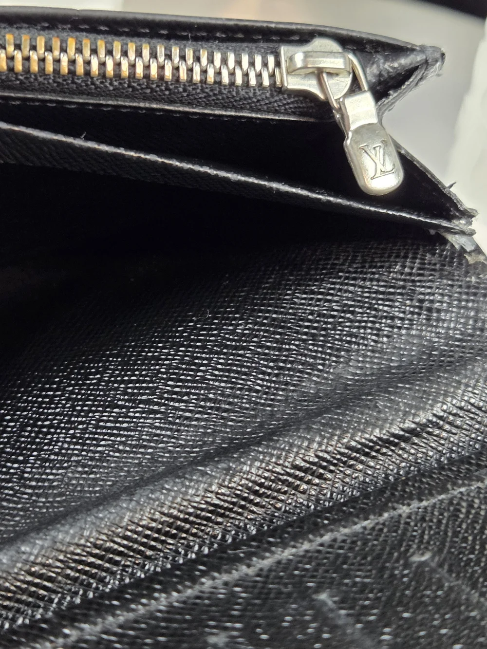 Louis Vuitton Damier Graphite Brazza Long Wallet Black